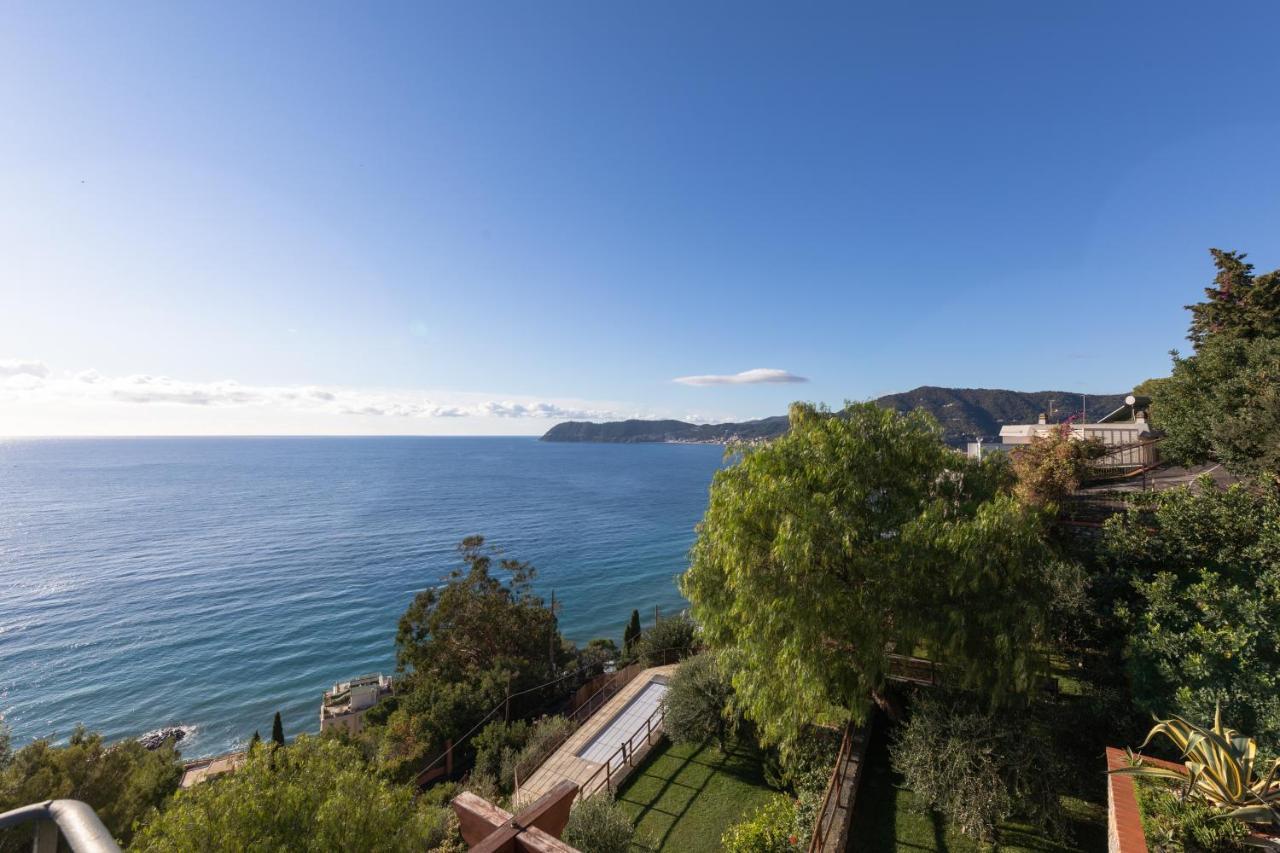 La Sterlizia Di Santa Croce Hotel Alassio Luaran gambar