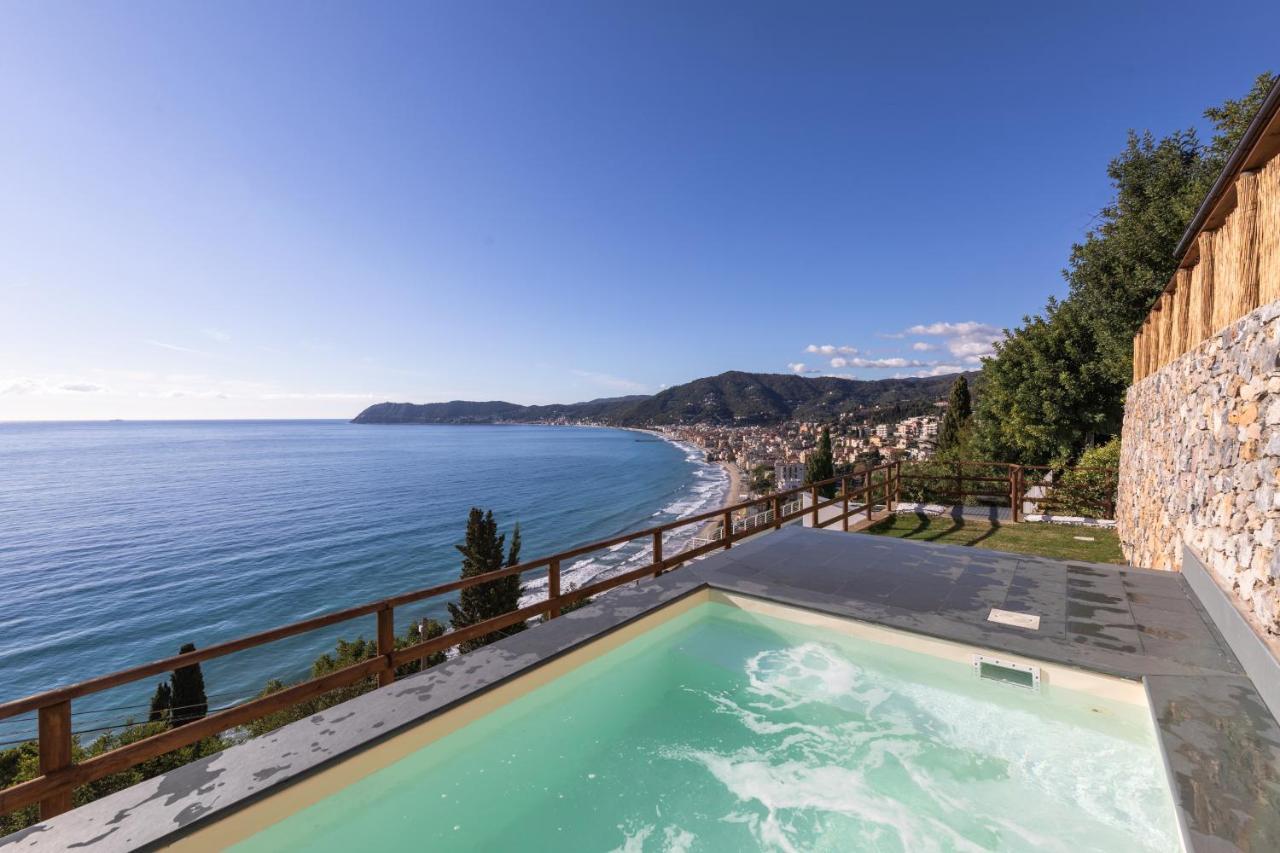 La Sterlizia Di Santa Croce Hotel Alassio Luaran gambar