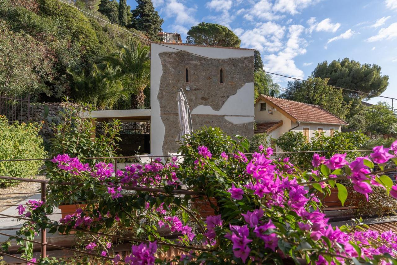 La Sterlizia Di Santa Croce Hotel Alassio Luaran gambar